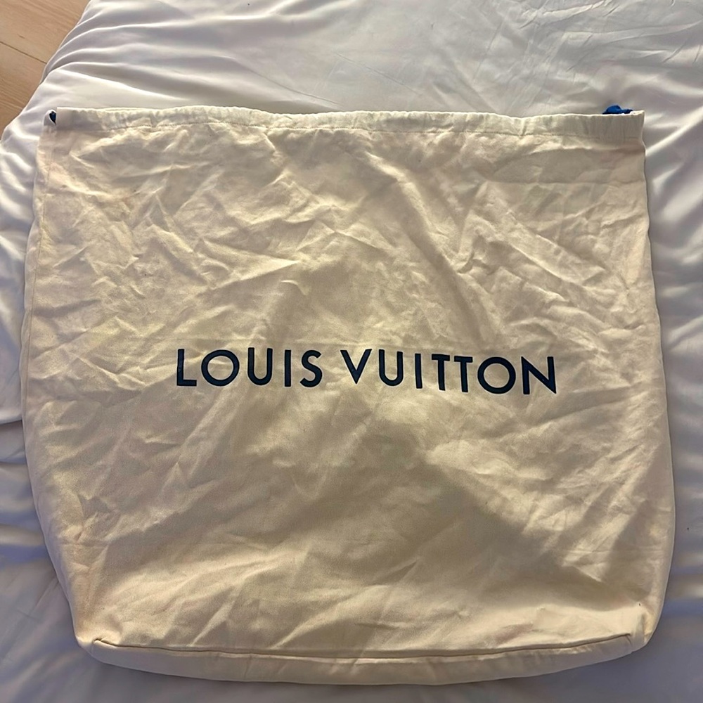 Authentic Large Tote Louis Vuitton Bag Cover